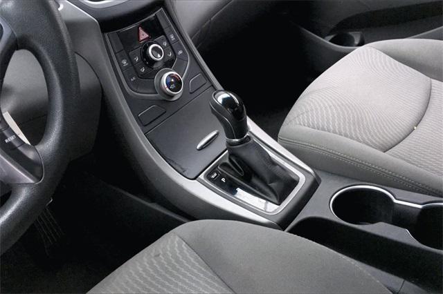 36354-hyundai-elantra-2015-p