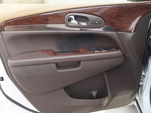 3637-buick-enclave-2016-4r14526