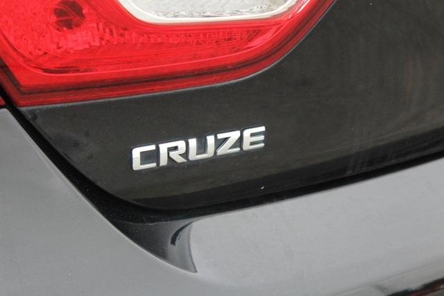36482-chevrolet-cruze-2017-p