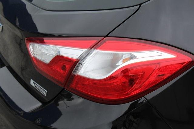 36492-chevrolet-cruze-2017-p