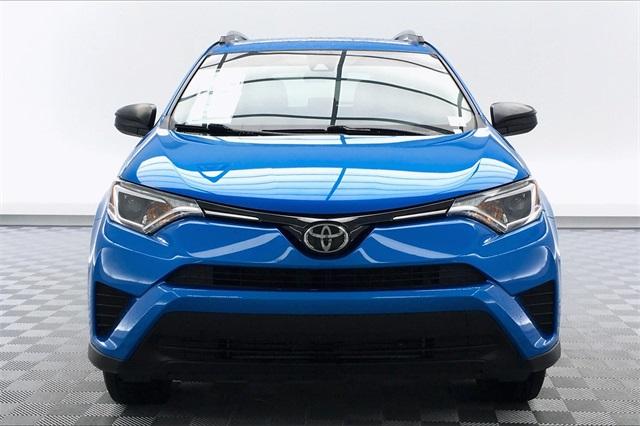 36494-toyota-rav4-2017-t