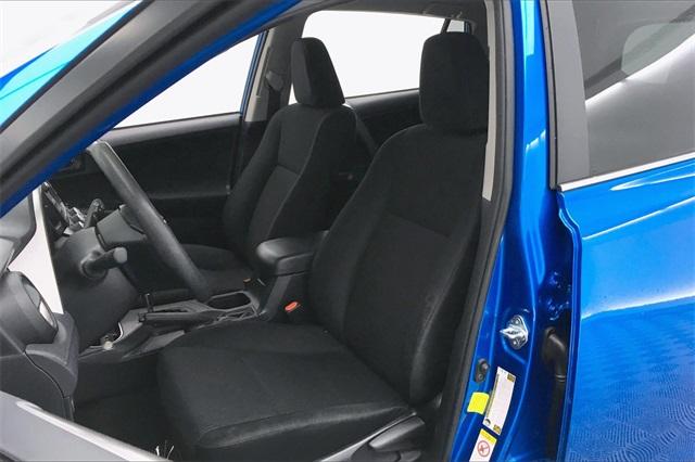 36507-toyota-rav4-2017-t