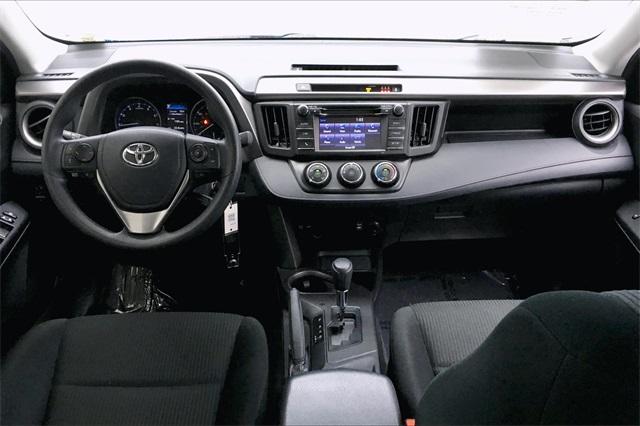 36509-toyota-rav4-2017-t