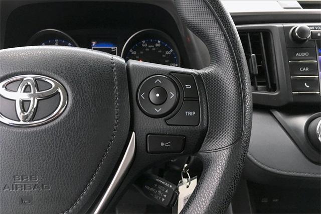 36511-toyota-rav4-2017-t