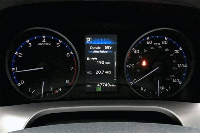 36512-toyota-rav4-2017-t
