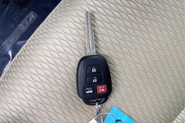 36589-toyota-corolla-2017-p