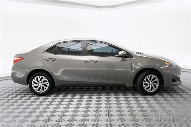 36591-toyota-corolla-2017-p