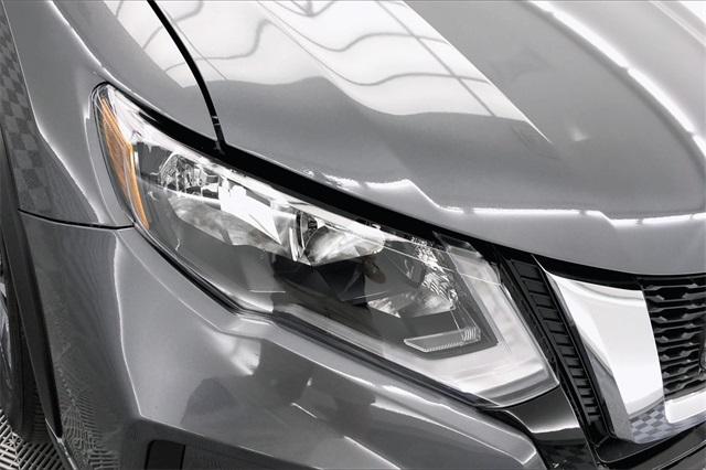 36661-nissan-rogue-2018-t