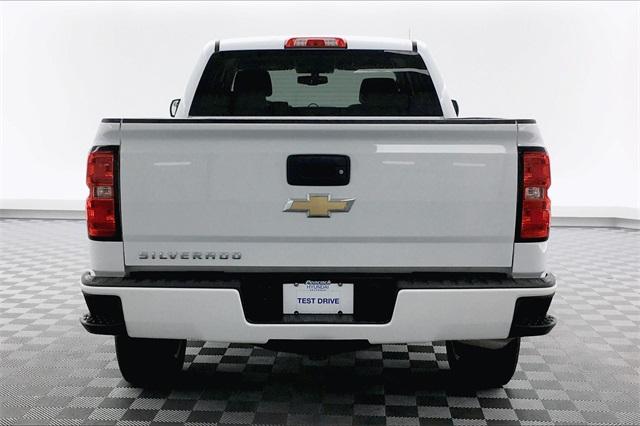 36697-chevrolet-silverado1500-2018-t