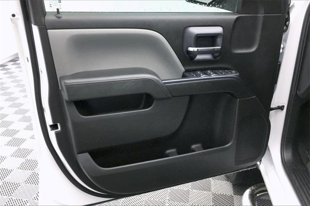 36717-chevrolet-silverado1500-2018-t
