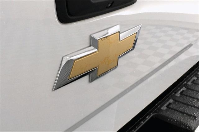 36720-chevrolet-silverado1500-2018-t
