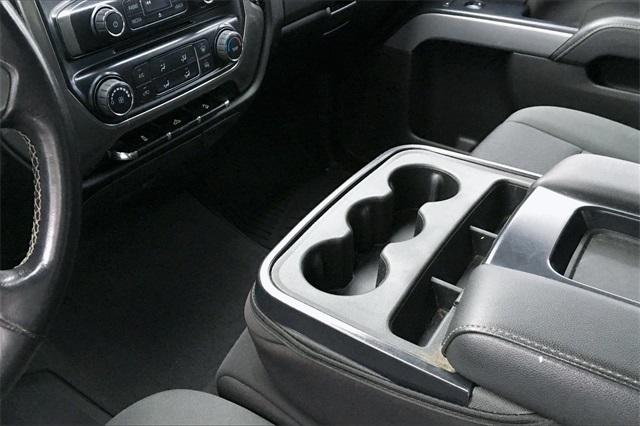 36779-chevrolet-silverado1500-2018-t