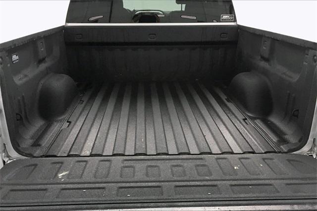 36782-chevrolet-silverado1500-2018-t
