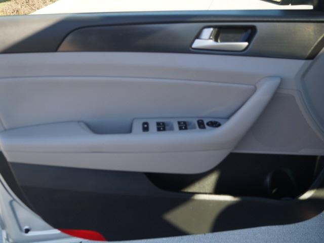 3707-hyundai-sonata-2017-28442f45