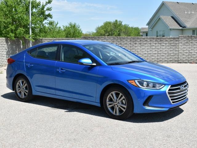 3723-hyundai-elantra-2017-47402f45