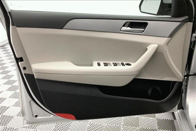 37320-hyundai-sonata-2019-284h2f4p