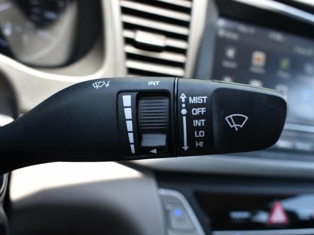 3738-hyundai-elantra-2017-47402f45