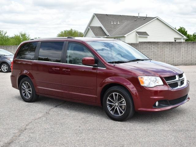 3751-dodge-grandcaravan-2017-rtkm53