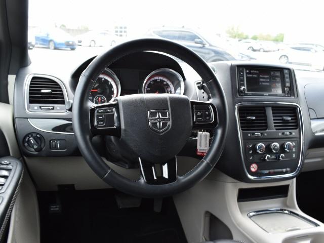 3757-dodge-grandcaravan-2017-rtkm53