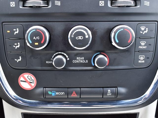 3763-dodge-grandcaravan-2017-rtkm53
