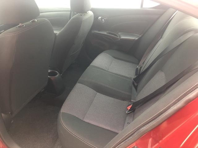 37660-nissan-versa-2018-fwd