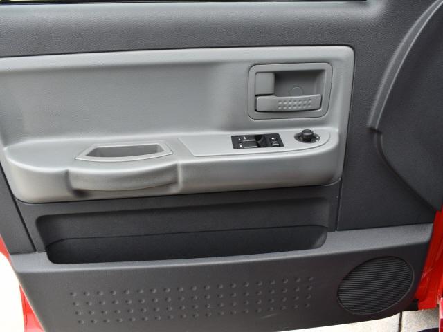 3777-dodge-dakota-2010-nd1m33