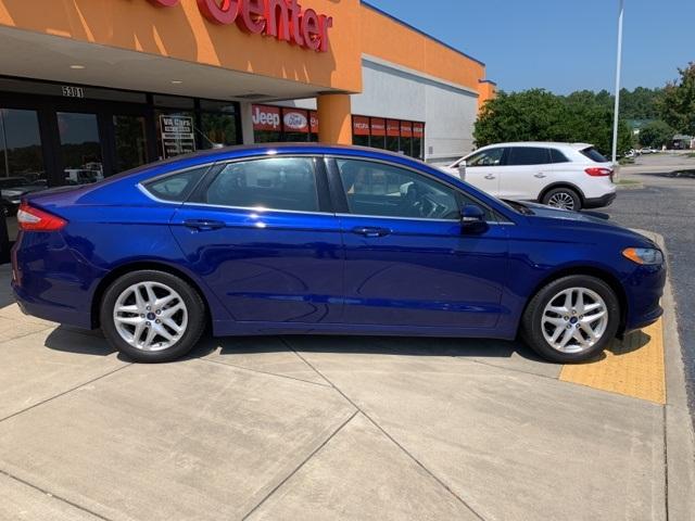 37772-ford-fusion-2016-fwd