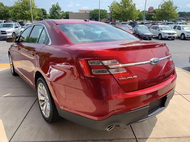 37876-ford-taurus-2018-fwd