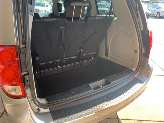37905-dodge-grandcaravan-2018-fwd