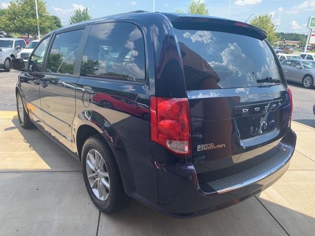 37954-dodge-grandcaravan-2015-fwd