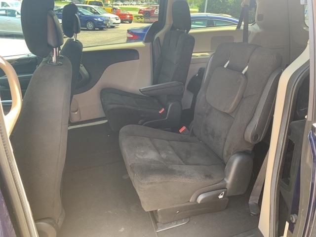 37958-dodge-grandcaravan-2015-fwd
