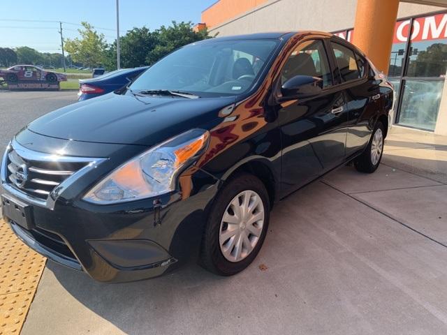 37965-nissan-versa-2018-fwd