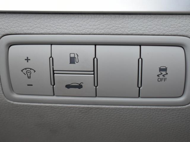 3803-hyundai-genesis-2015-b1402r65