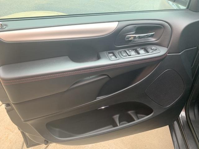 38170-dodge-grandcaravan-2019-fwd