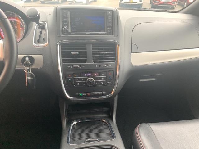 38173-dodge-grandcaravan-2019-fwd
