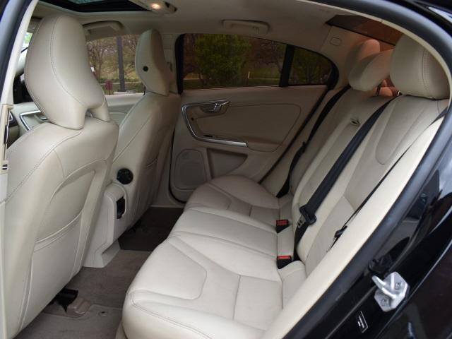 3818-volvo-s60-2015-s60t5