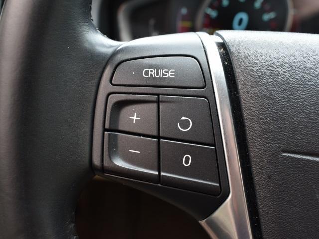 3827-volvo-s60-2015-s60t5