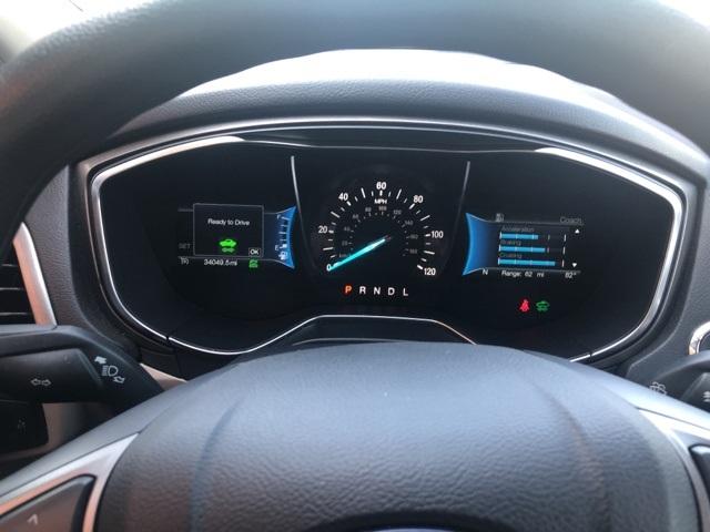 38519-ford-fusionhybrid-2018-fwd