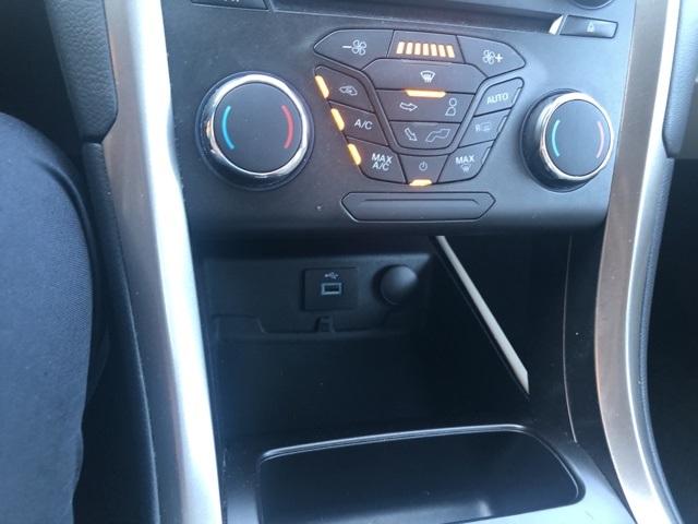 38521-ford-fusionhybrid-2018-fwd