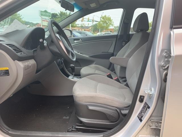 38609-hyundai-accent-2017-fwd