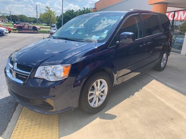 38790-dodge-grandcaravan-2015-fwd