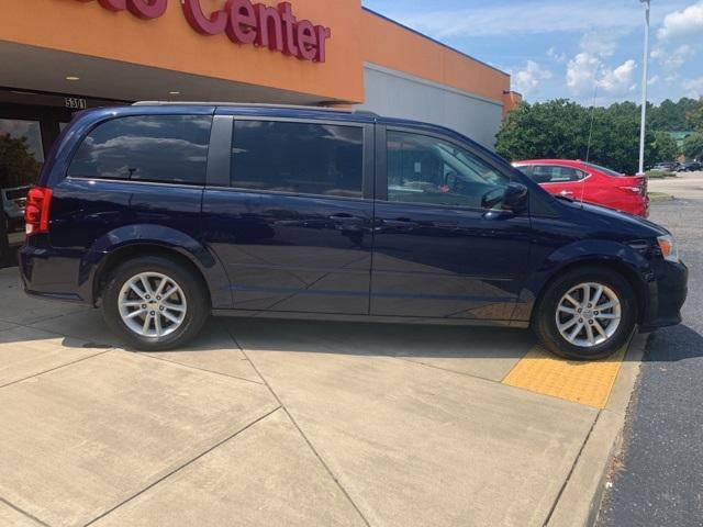 38793-dodge-grandcaravan-2015-fwd