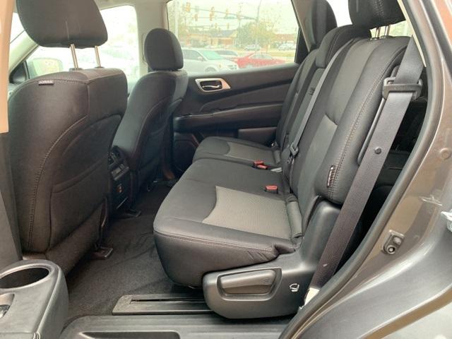 39029-nissan-pathfinder-2018-4wd
