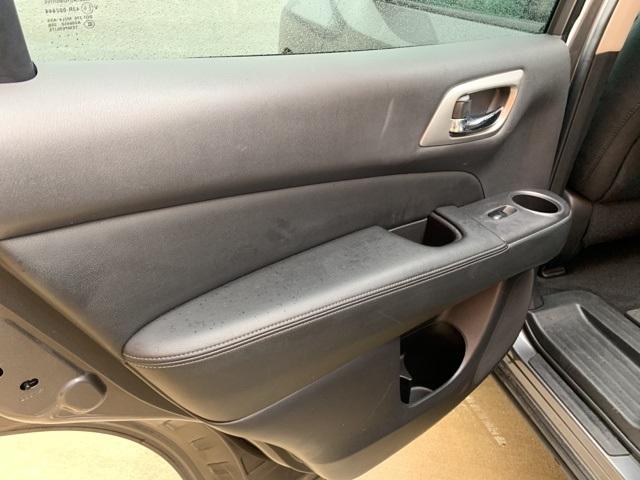 39030-nissan-pathfinder-2018-4wd