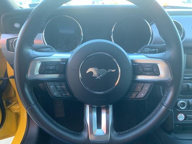 39058-ford-mustang-2016-rwd