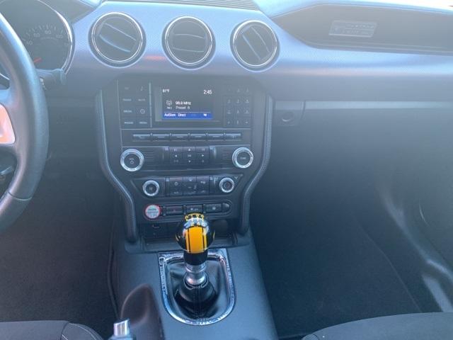 39060-ford-mustang-2016-rwd