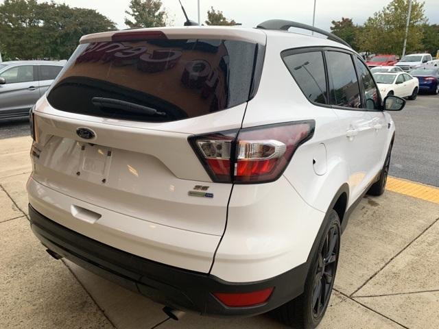 39094-ford-escape-2018-4wd