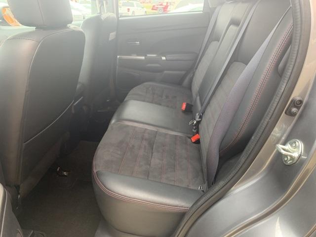 39111-mitsubishi-outlandersport-2018-fwd