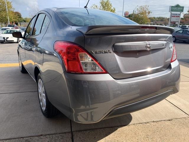 39122-nissan-versa-2018-fwd