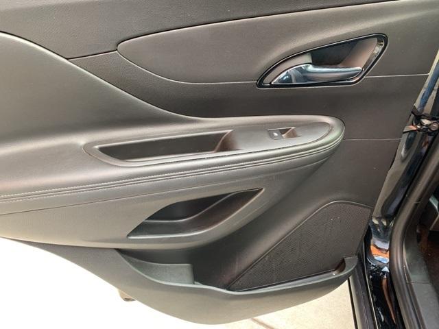 39138-buick-encore-2017-fwd